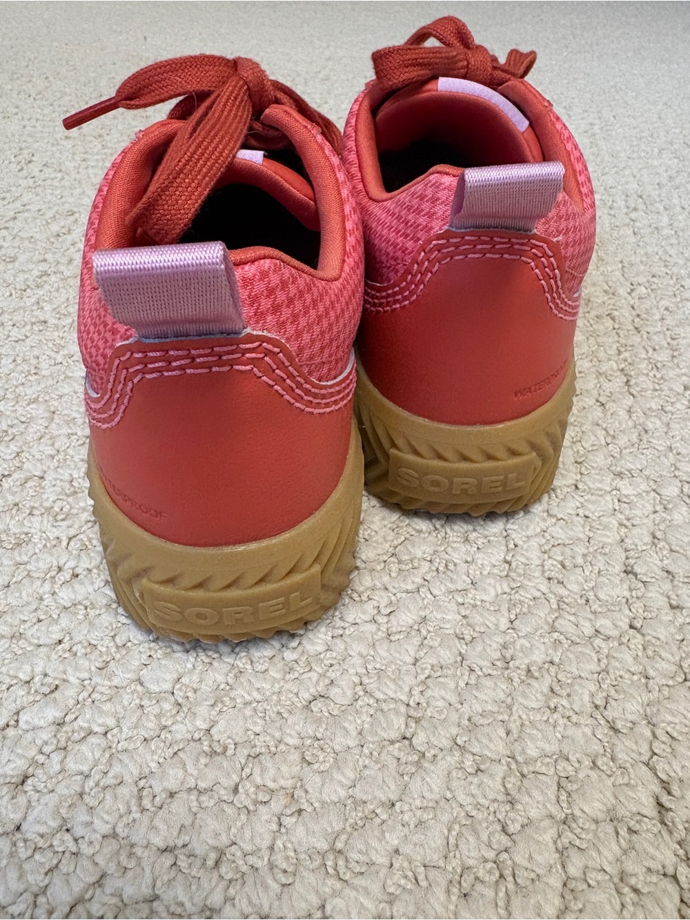 Sorel Women's ONA AVE Low Sneaker - 8.5 Color Tuscan/Gum - Picture 4 of 5